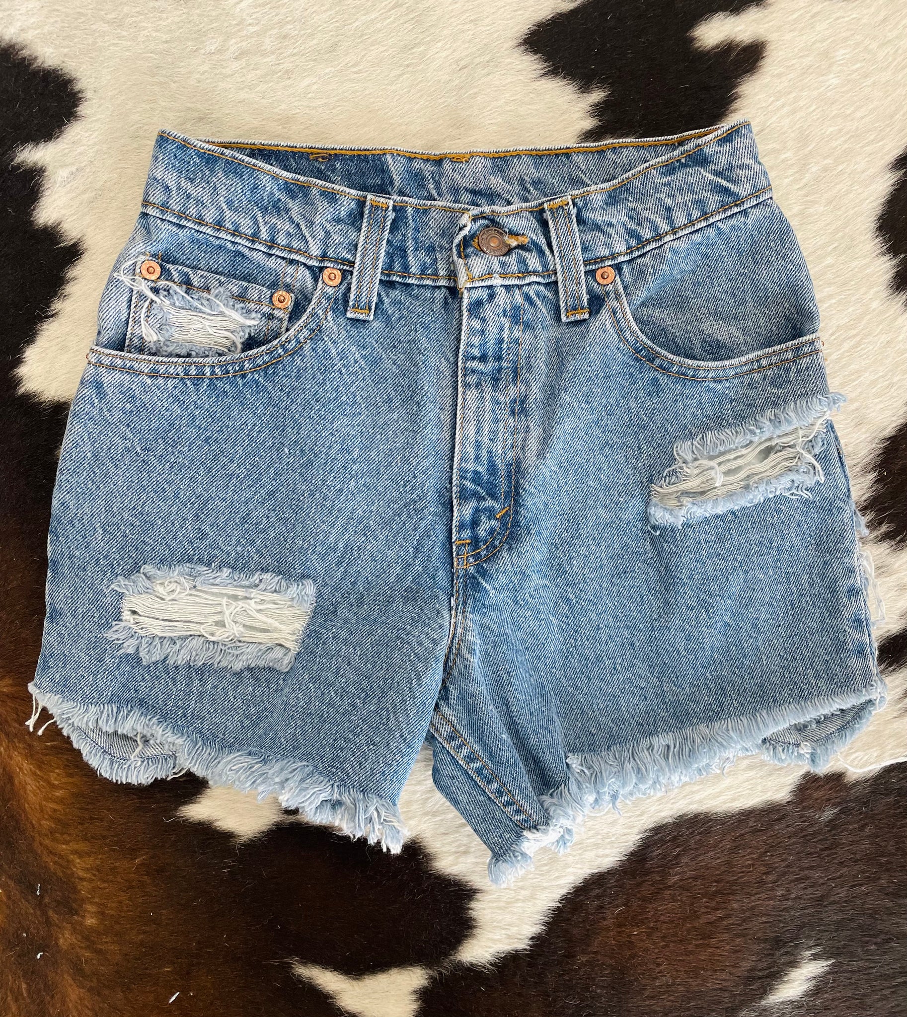 Yank & Spur Shorts (26”)