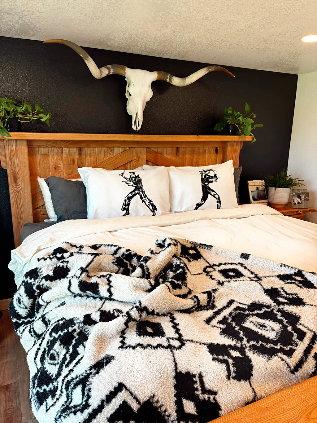 Western Pillow Talk Set