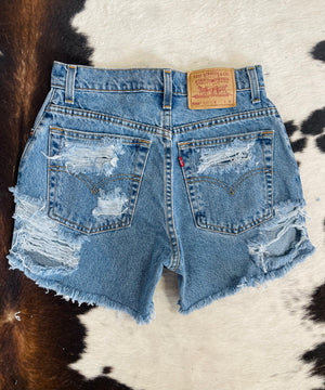 Classic Levi’s Cut Off’s (28”)
