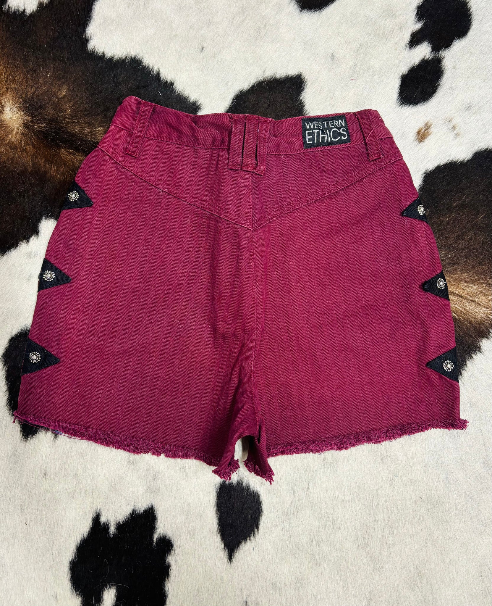 Western Ethics Cut Offs (25/26”)