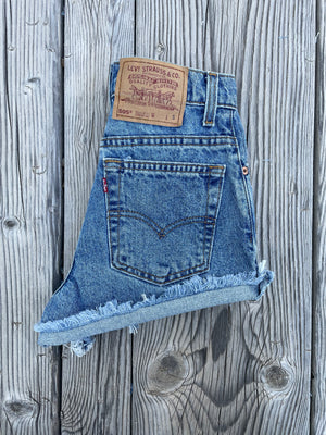 505 Levi’s Cut Off’s (25”, 26”)