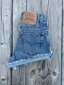 505 Levi’s Cut Off’s (25”, 26”)