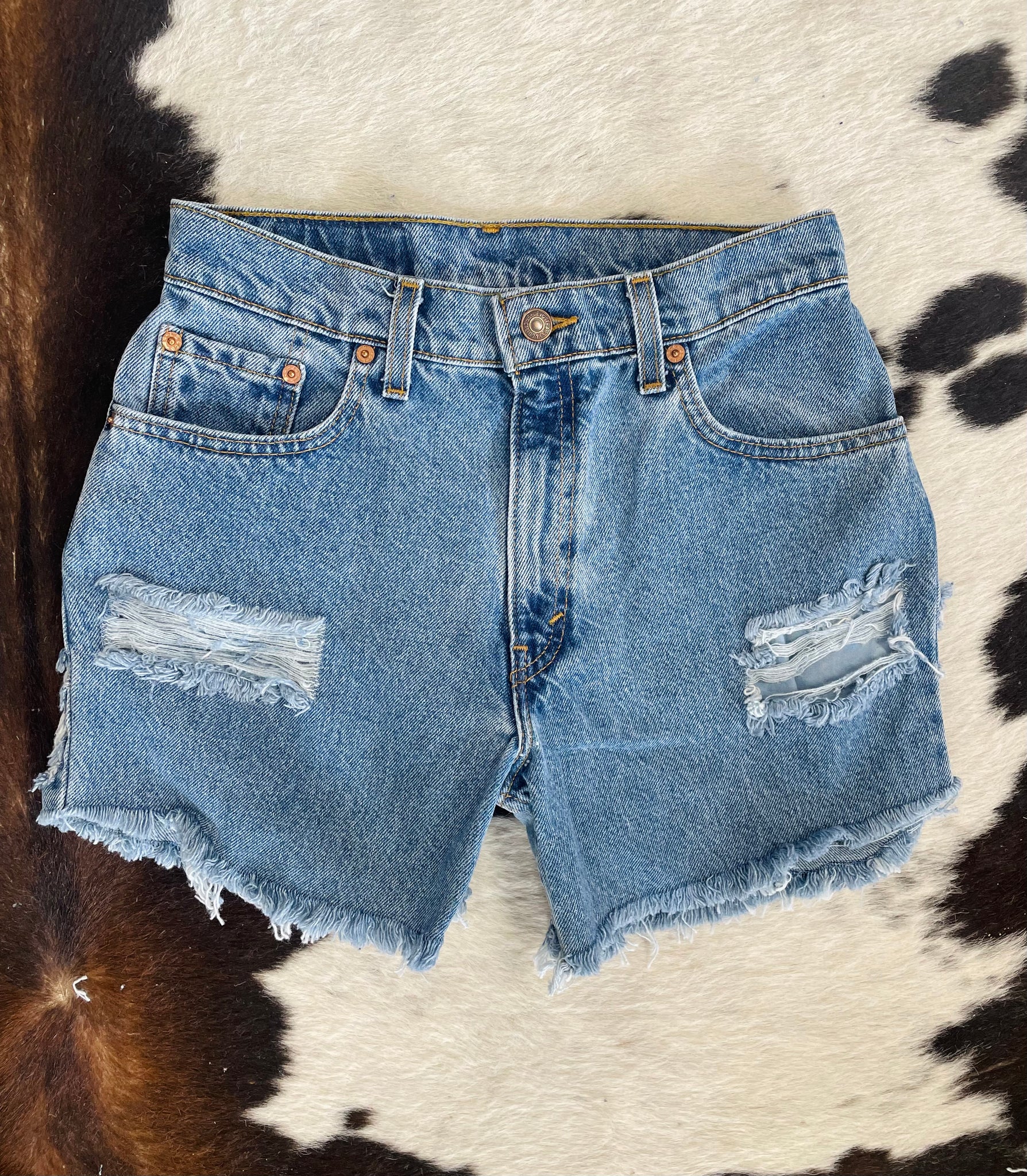 Classic Levi’s Cut Off’s (28”)