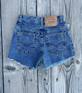 550 Levi’s Cut Off’s (24”, 25”, 26”, 28”)