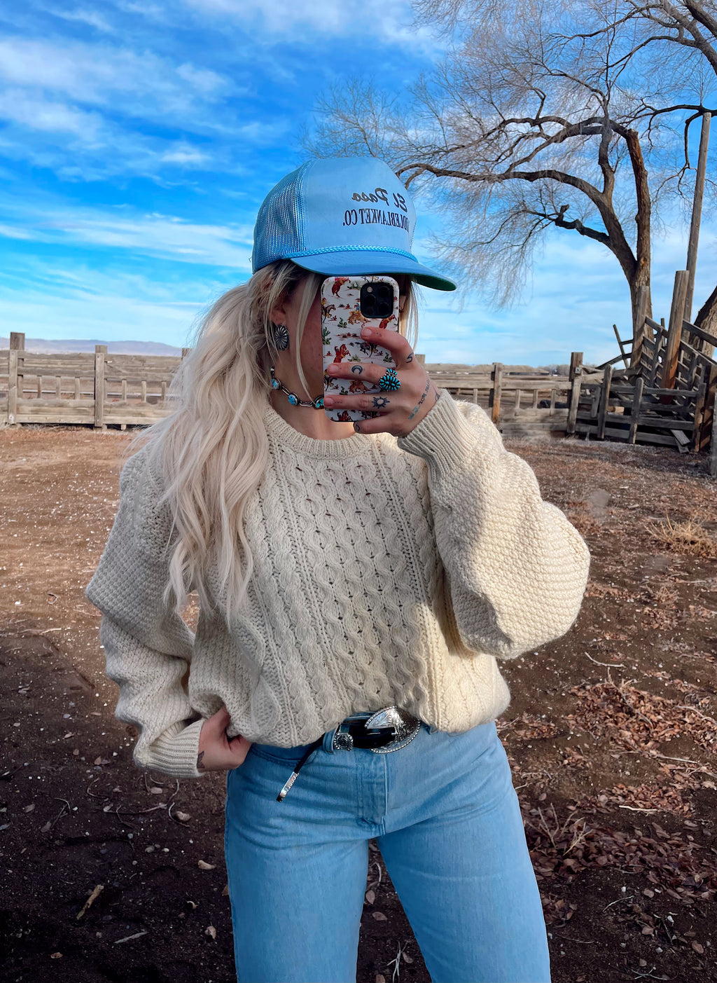 Neutral Cowboy Sweater (L/XL)