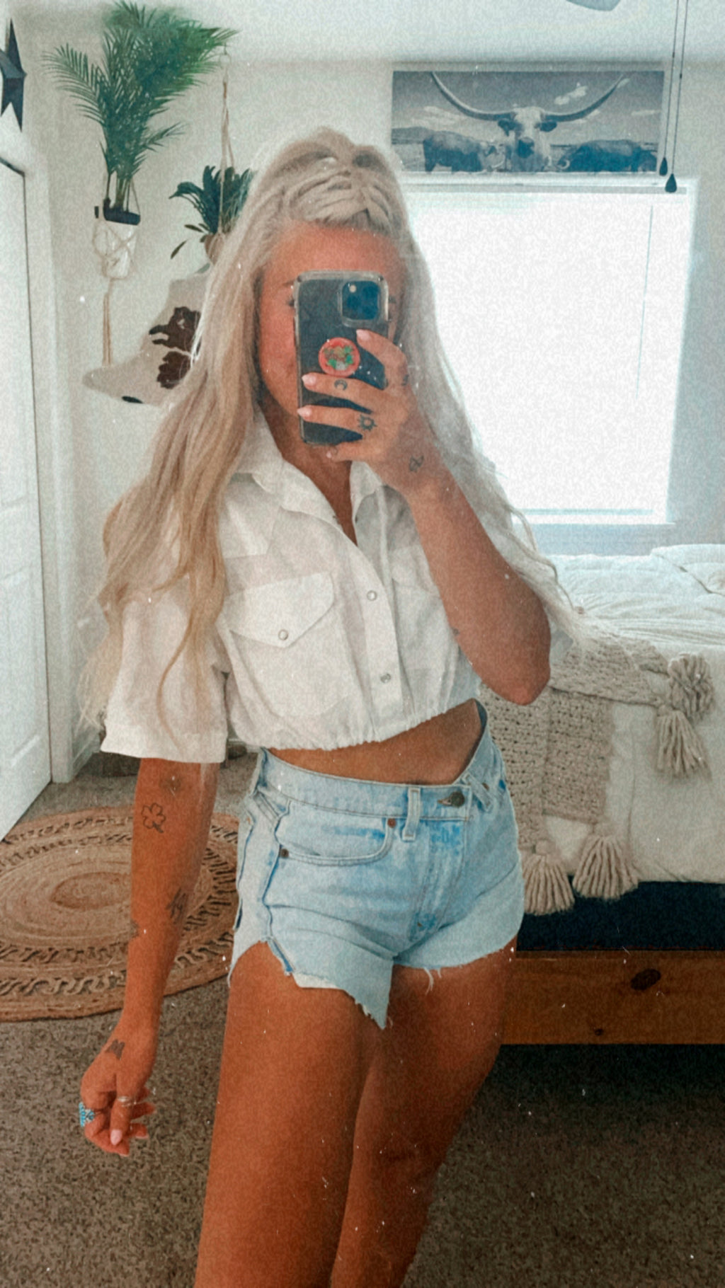 White Lies & Alibis Crop (S/M)