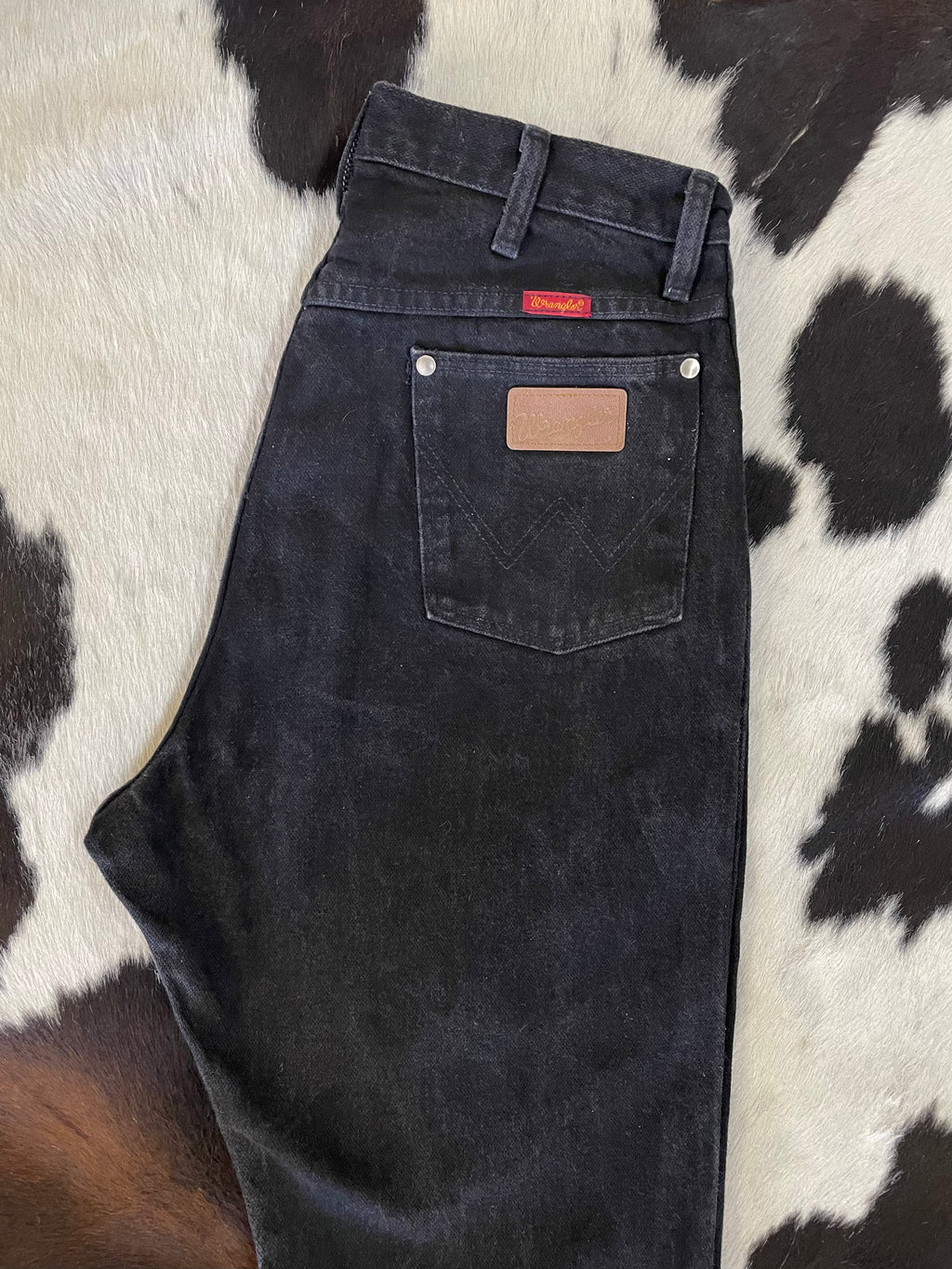Bucking Horse Black (34”)