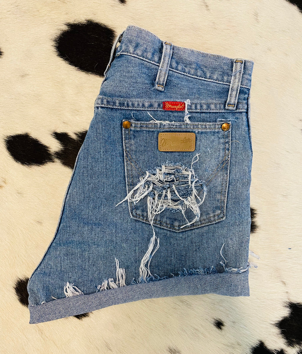 Wild Woman Wrangler Cut Off’s (31”)