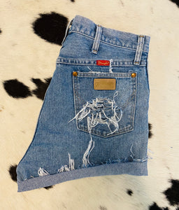 Wild Woman Wrangler Cut Off’s (31”)