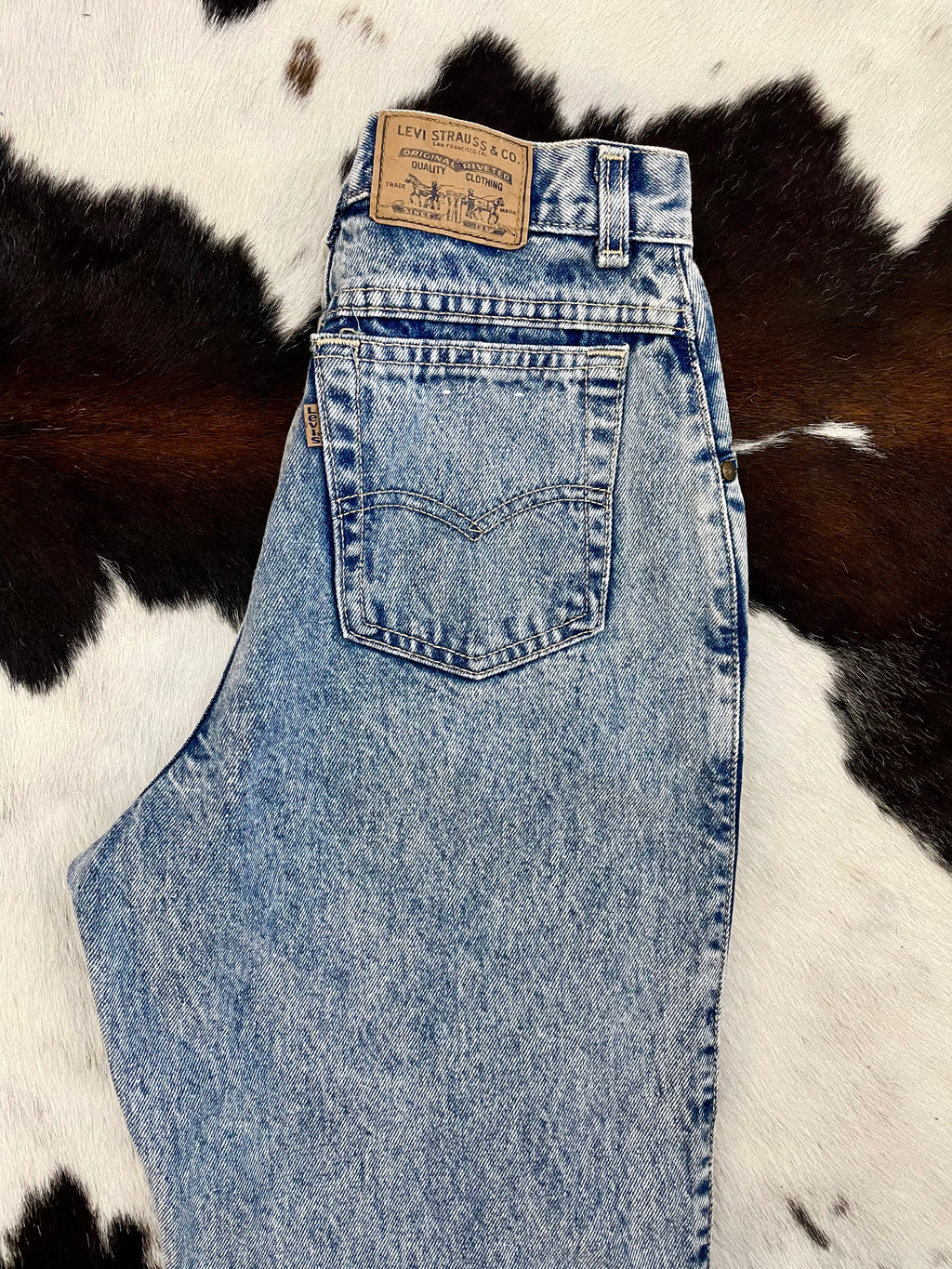 Acid Washed Whiskey Levi’s (25”)