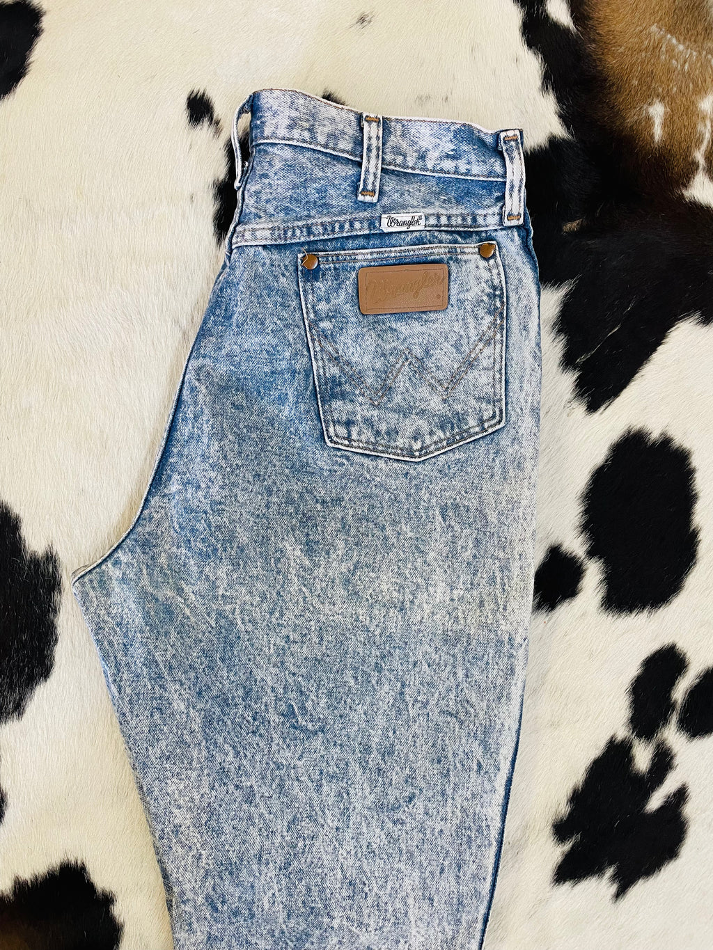90’s Acid Wash Wranglers (31”)