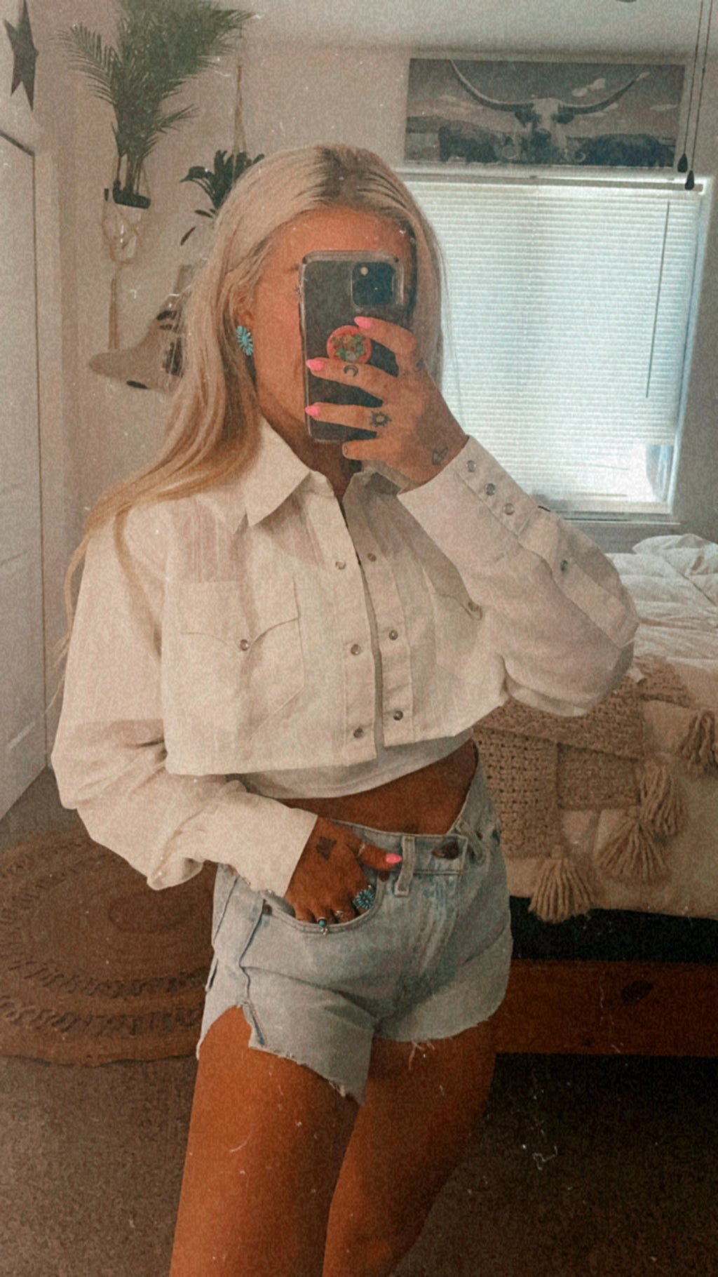 White Pearls & Whiskey (S)