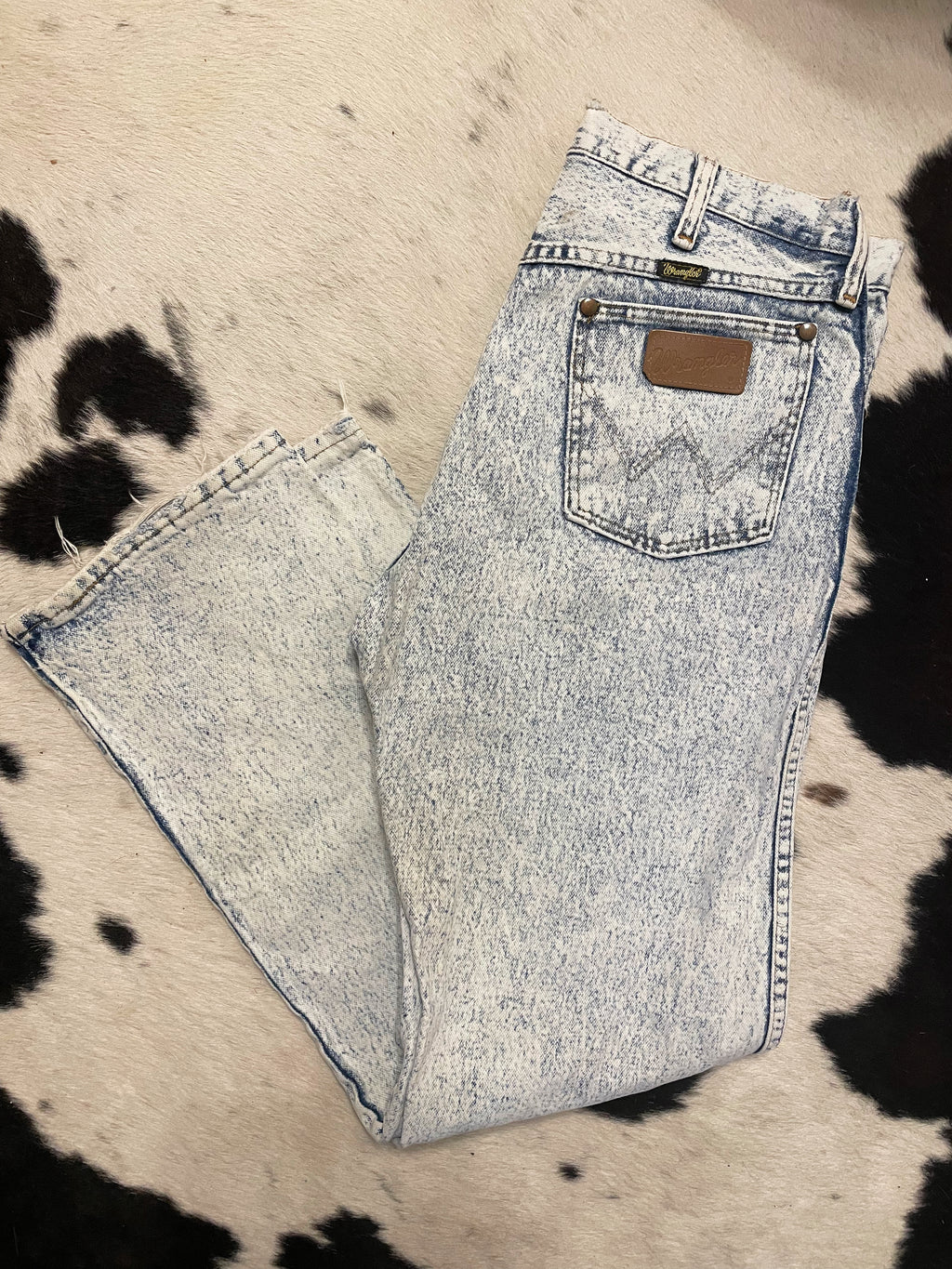 Acid Wash Wrangler (32”)