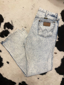 Acid Wash Wrangler (32”)